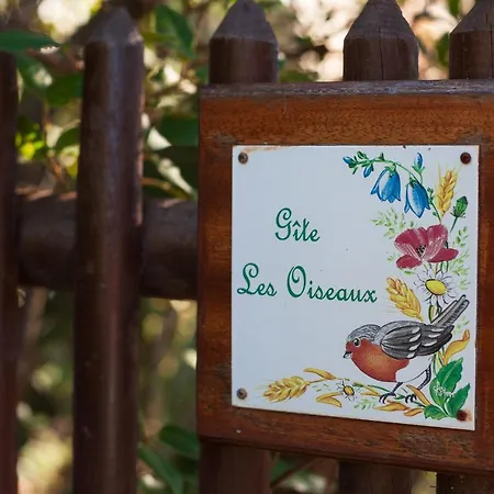 Les Oiseaux Holiday home